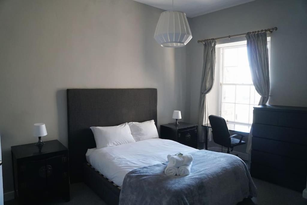 Prime Edinburgh City Centre - 4 Bed Penthouse Exterior photo