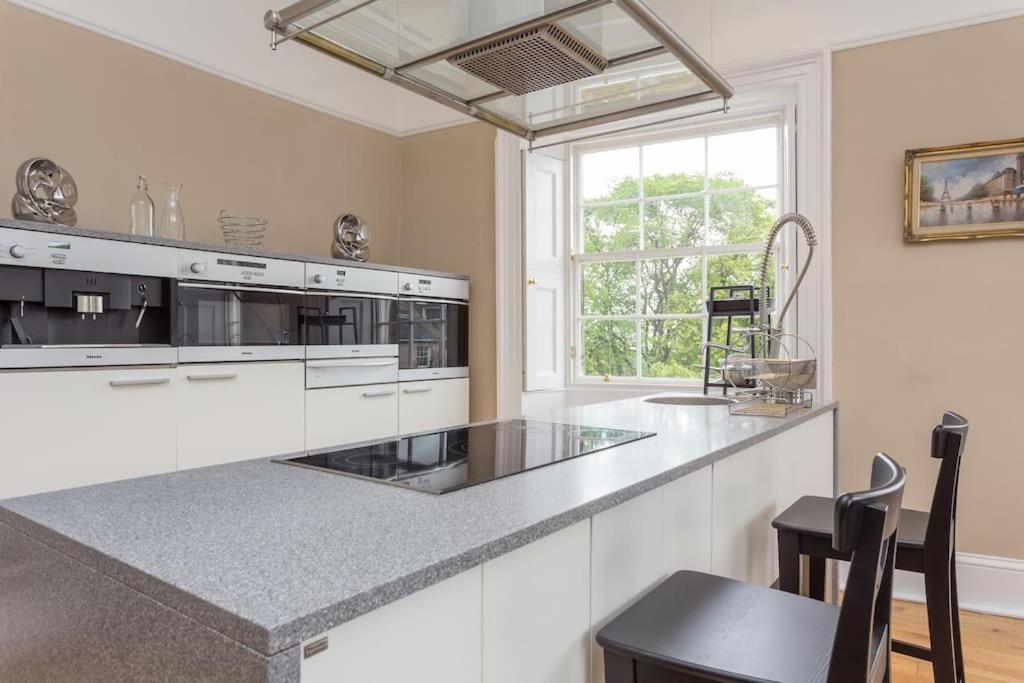 Prime Edinburgh City Centre - 4 Bed Penthouse Exterior photo